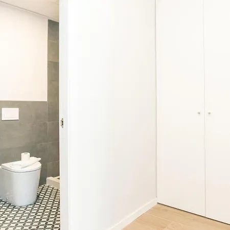 Town Hall Penthouse * Valenza
